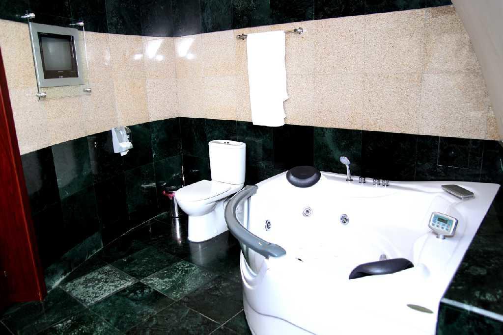 Hotel Sachveno Тбилиси Екстериор снимка