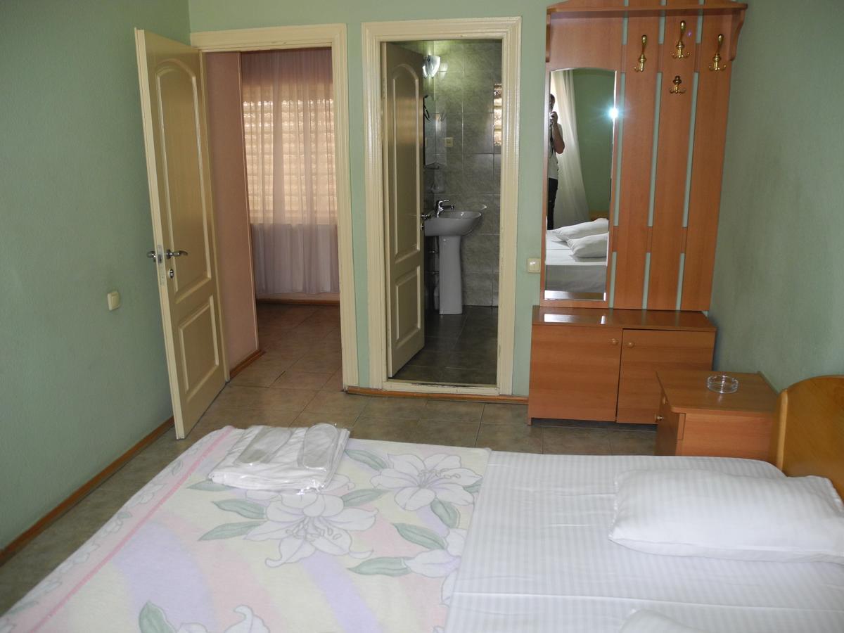 Hotel Sachveno Тбилиси Екстериор снимка